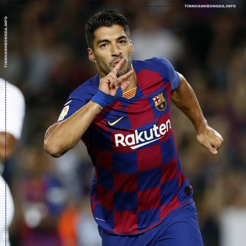 Tiền đạo hay nhất của Barcelona – Luis Suarez